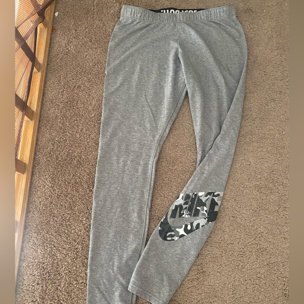 Nike grey leggings